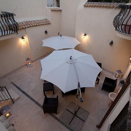 Italiana Resort Maniace Сиракуза Екстериор снимка